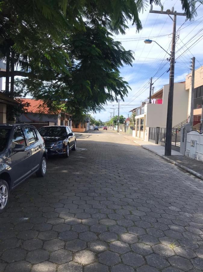 Casa Enseada, Prainha, Praia Grande Com Ar Nos 2 Quartos Sao Francisco do Sul Eksteriør bilde